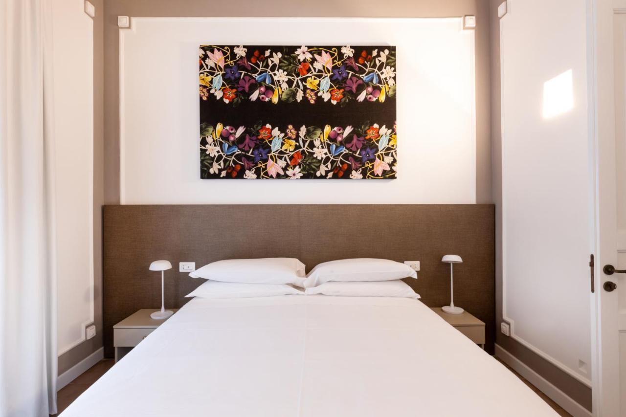Riflessi Acireale Palace Suites Екстериор снимка