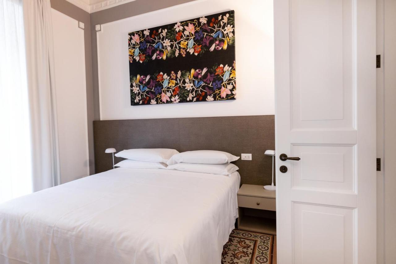 Riflessi Acireale Palace Suites Екстериор снимка