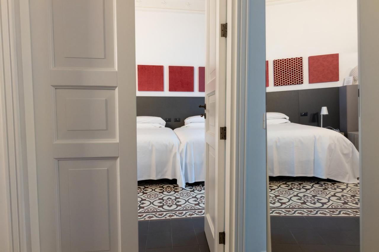 Riflessi Acireale Palace Suites Екстериор снимка