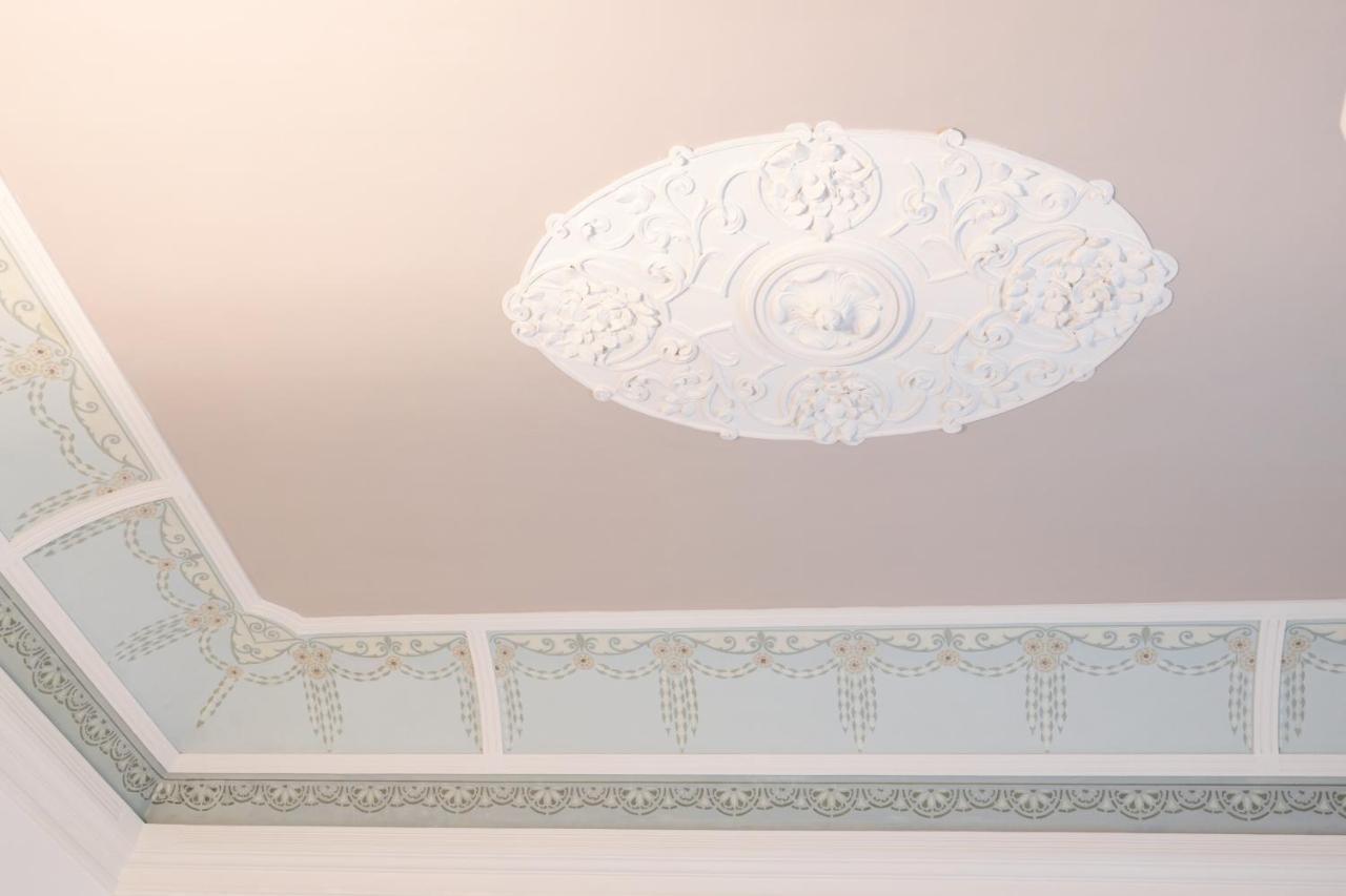 Riflessi Acireale Palace Suites Екстериор снимка